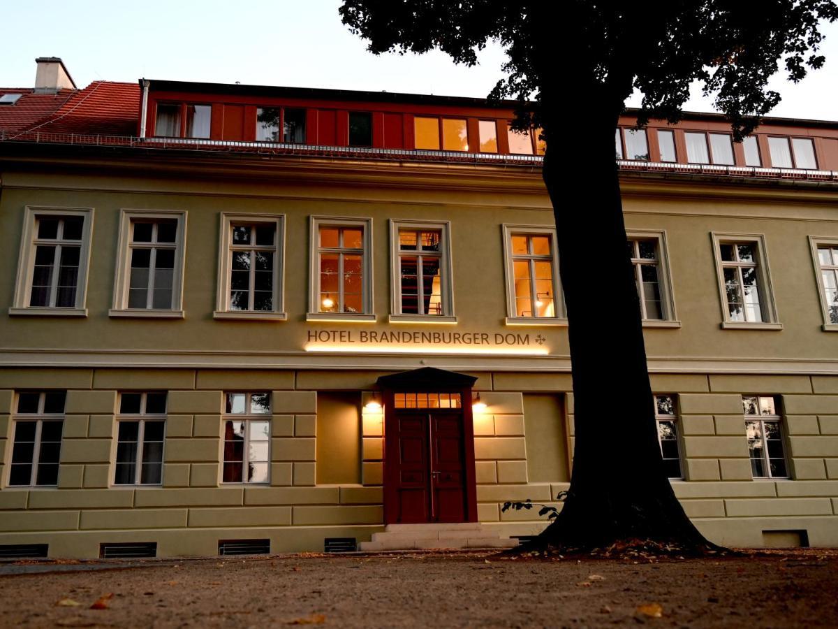 Hotel Brandenburger Dom Бранденбург Экстерьер фото
