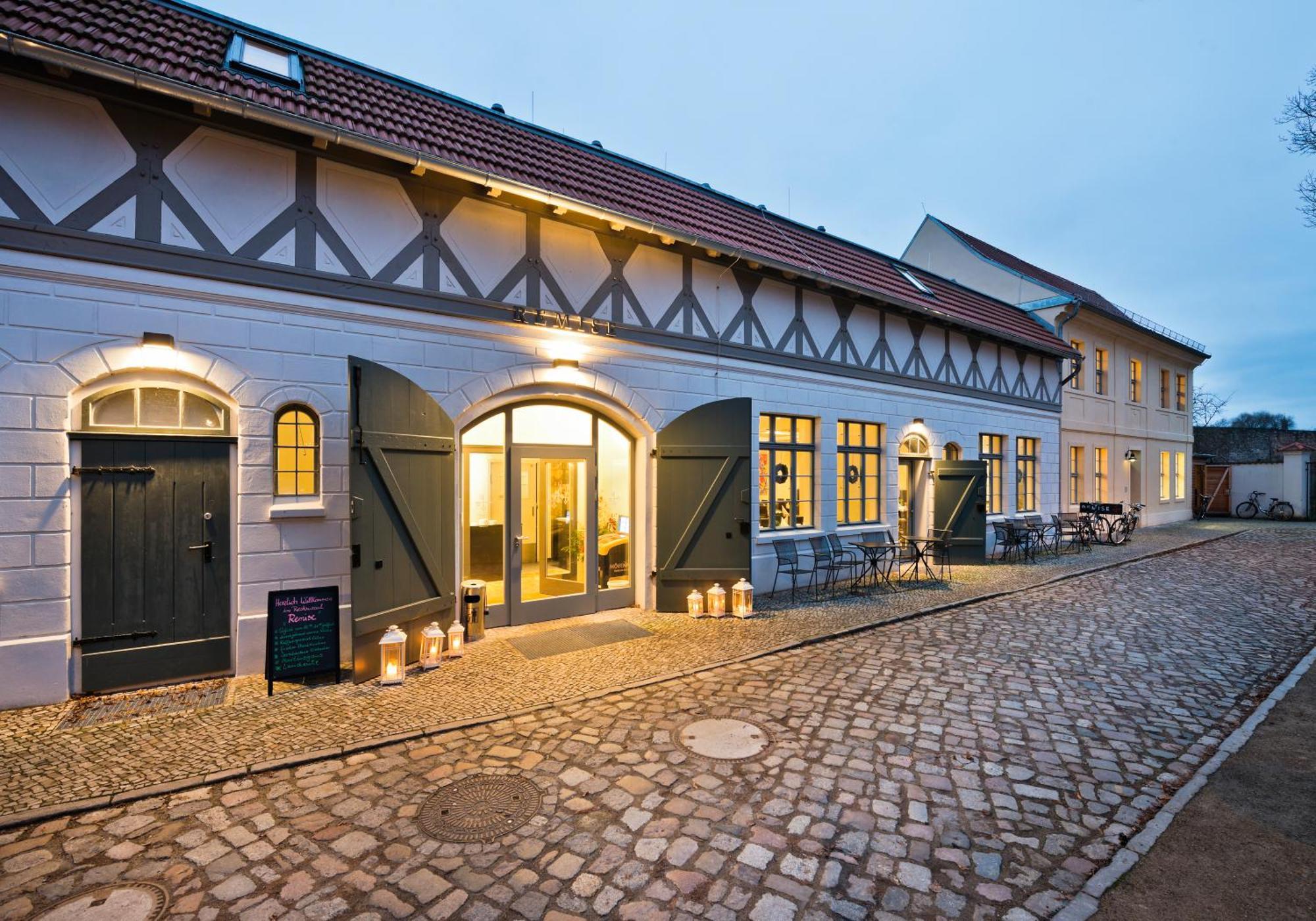 Hotel Brandenburger Dom Бранденбург Экстерьер фото